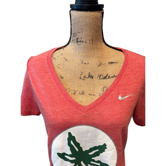 *3/$15 Nike Women's  Dri-Fit T-Shirt Red Size L - Picture 3 of 8